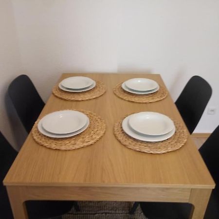 Zwei-Zimmer Wohnung In Wiesbadens Westend Buitenkant foto