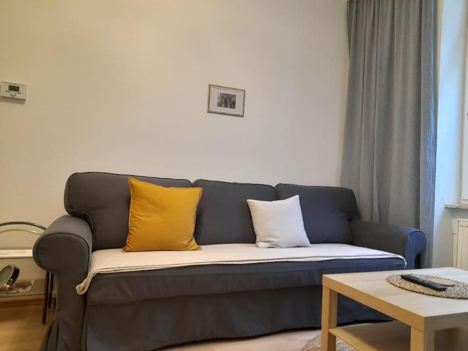 Zwei-Zimmer Wohnung In Wiesbadens Westend Buitenkant foto